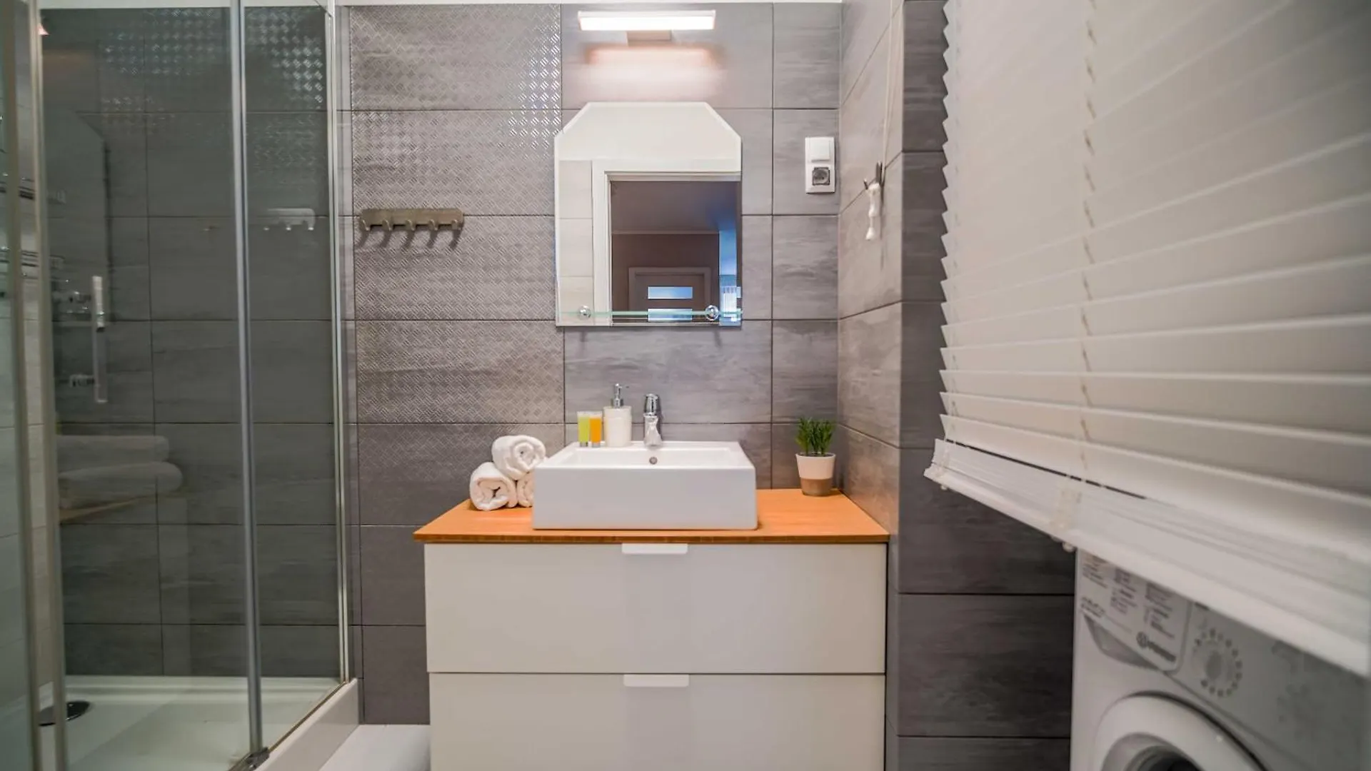 Lulu Apartments - Astrid - Apartament Dwupokojowy Blisko Morza - Resort Kolobrzeg Parking I Basen Z Sauna W Cenie 0*,