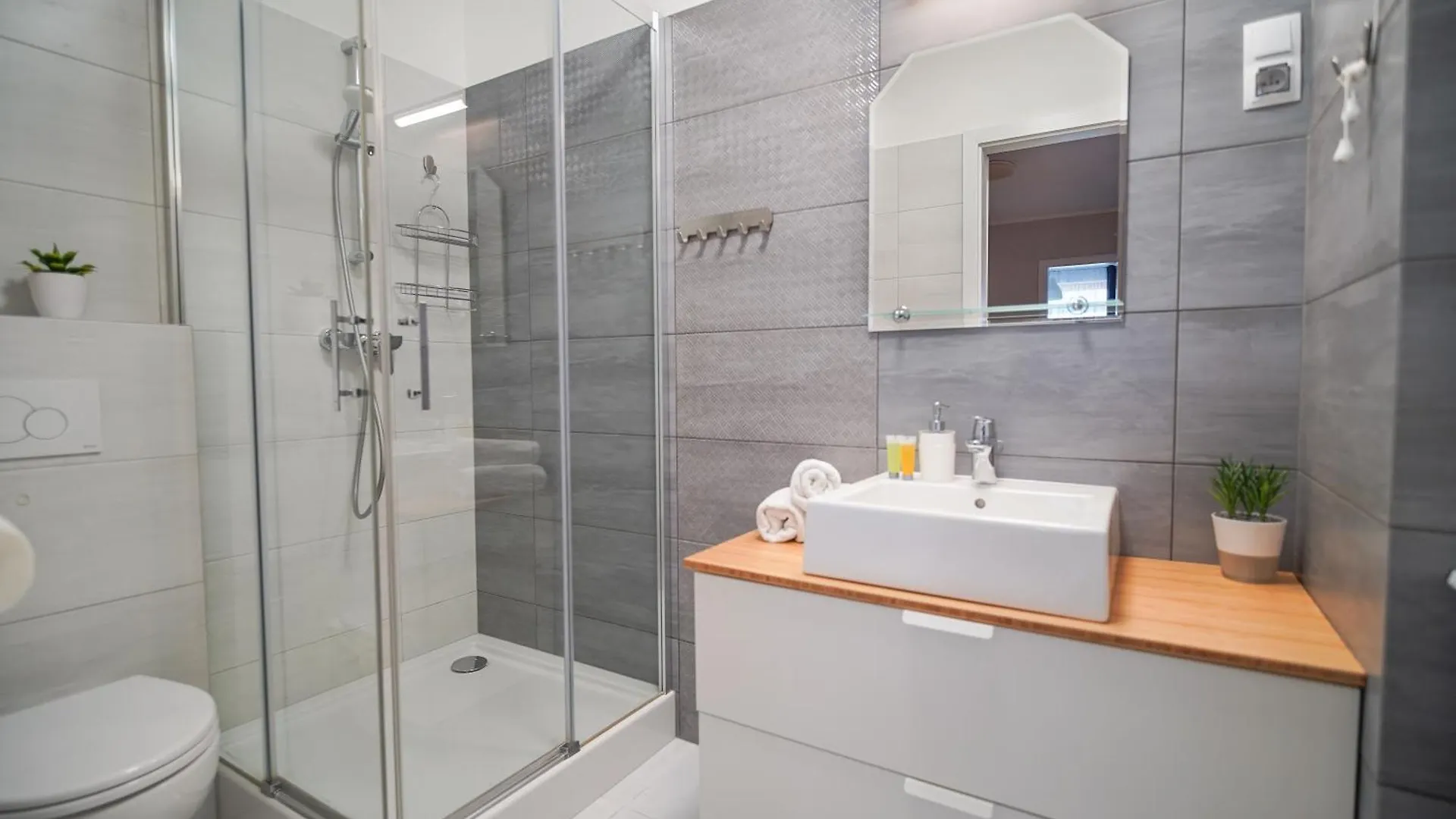 Lulu Apartments - Astrid - Apartament Dwupokojowy Blisko Morza - Resort Kolobrzeg Parking I Basen Z Sauna W Cenie Poland